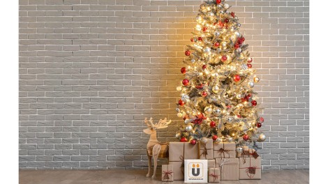 Weihnachtsbaum mit Geschenken