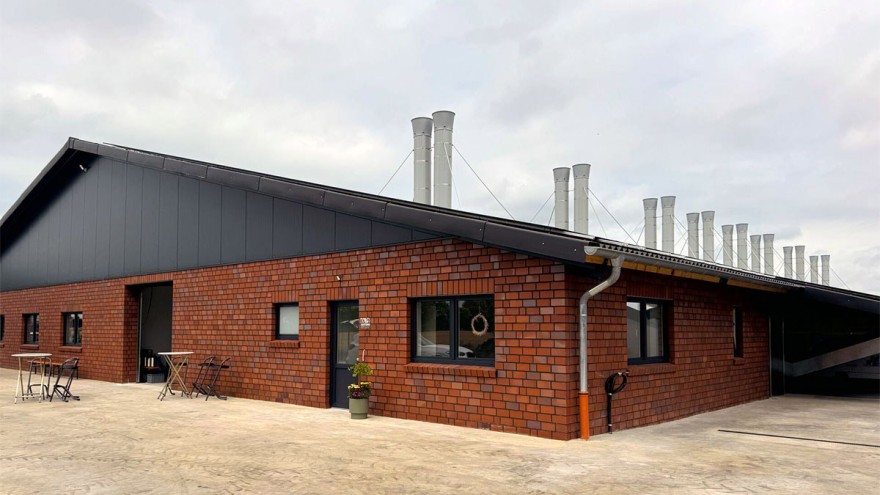 Legehennenhaltung van Wieren Stall außen