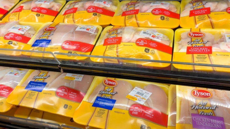 Geflügelfleisch im Laden